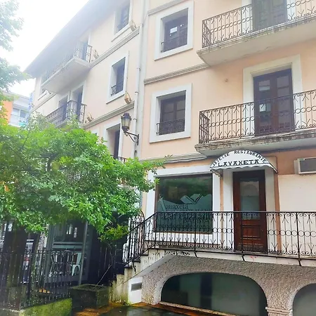 Hotel Triple Familiar Lauaxeta Mungia